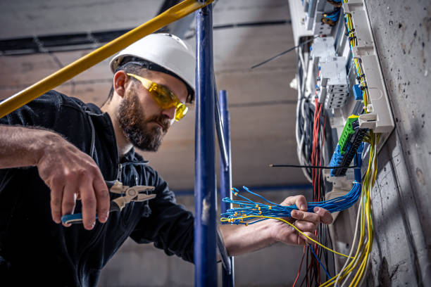 Best Electrical Outlet Repair  in Cottonwood, AL